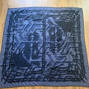 Hermes Shawl Cashemire and Silk 56 X 56